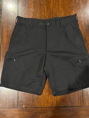 Izod Black Men's Hybrid Shorts with Zip Pockets